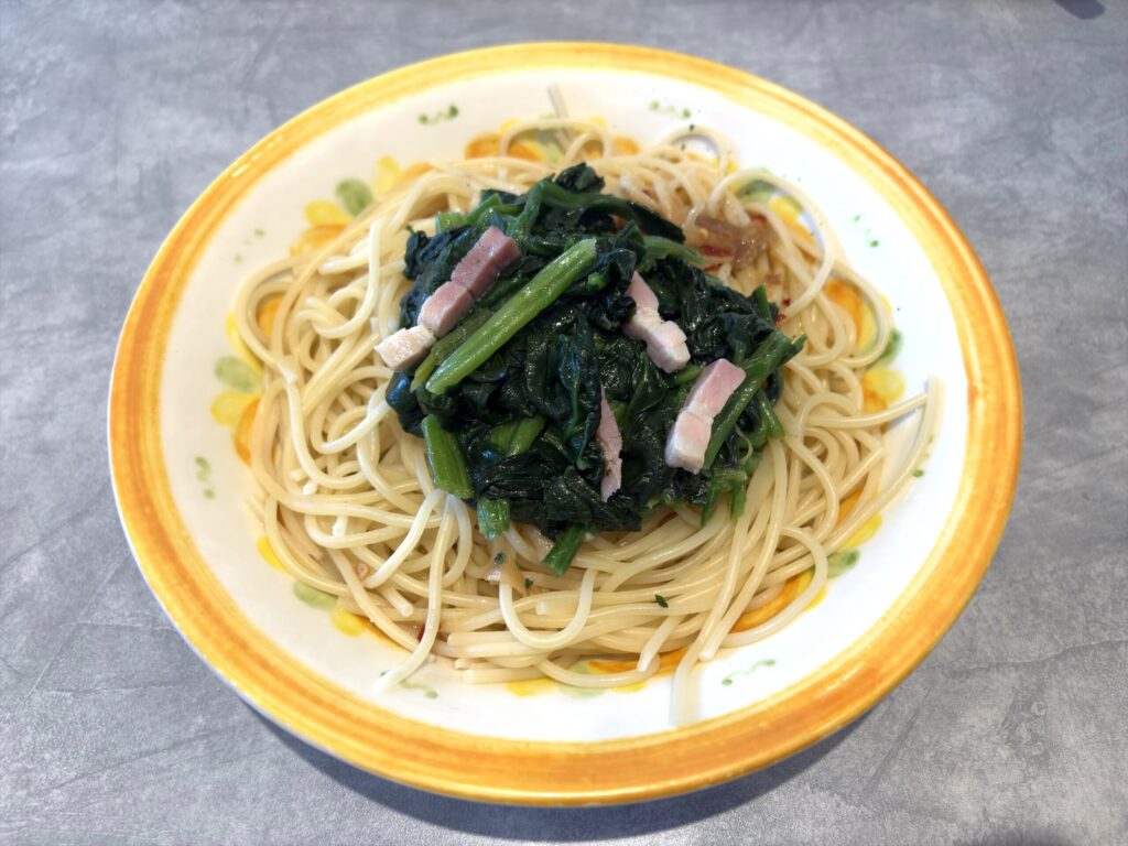 ほうれん草ペペロンチーノ